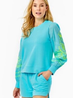 Lilly Pulitzer Alla Sweatshirt in Blue Horizon LIKE NEW size M
